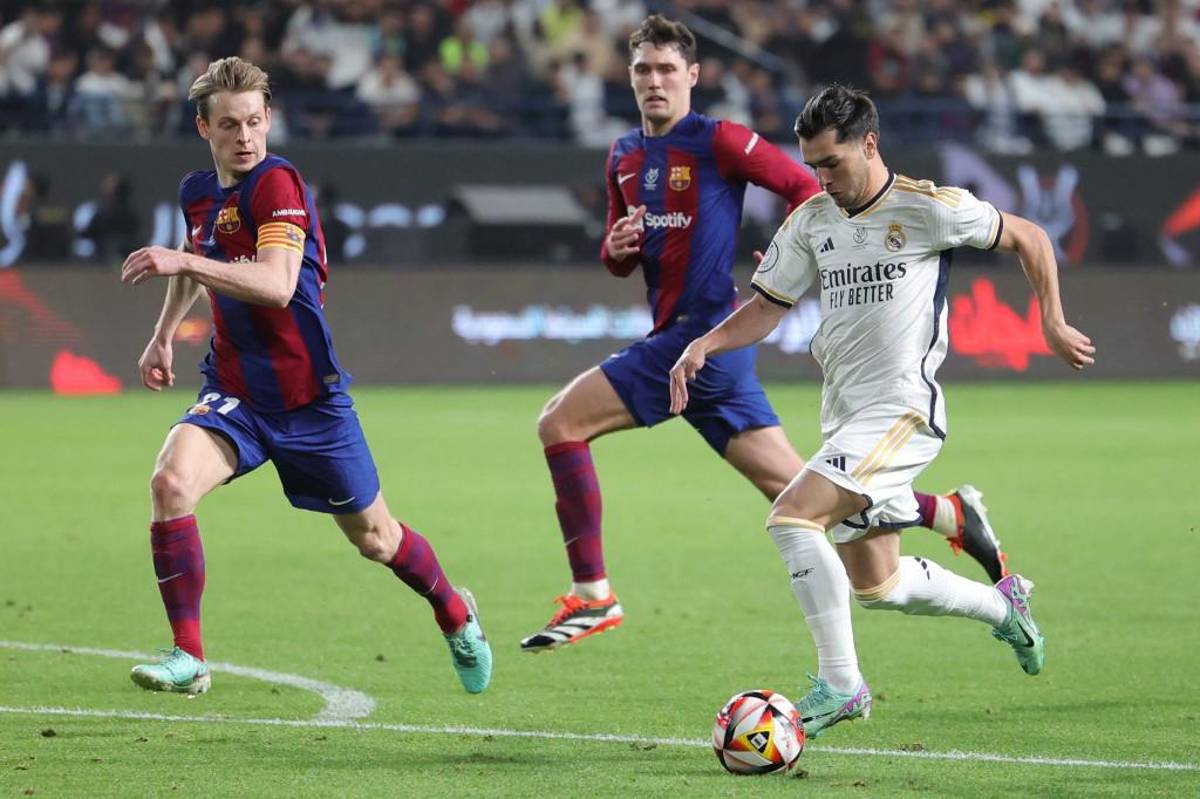 Los seis señalados de Barcelona tras la debacle ante Real Madrid: duro mensaje de Lewandowski y la caída del muro