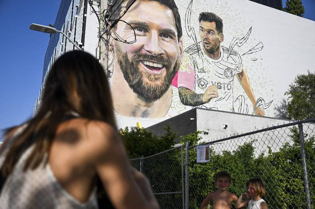 Messi haciendo compras en un supermercado de Miami: así fue captado con Antonela como cualquier simple mortal