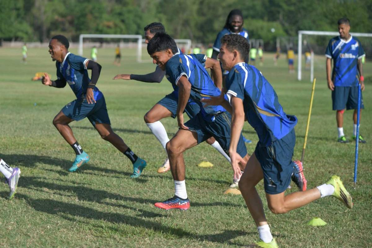 Entre alegría y motivación: así se prepara Génesis FC para enfrentar a Platense