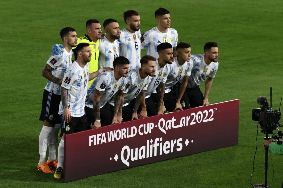El eterno regalo de Riquelme a Messi, impactado con la “12” y el nuevo récord que rompió en el Argentina-Venezuela