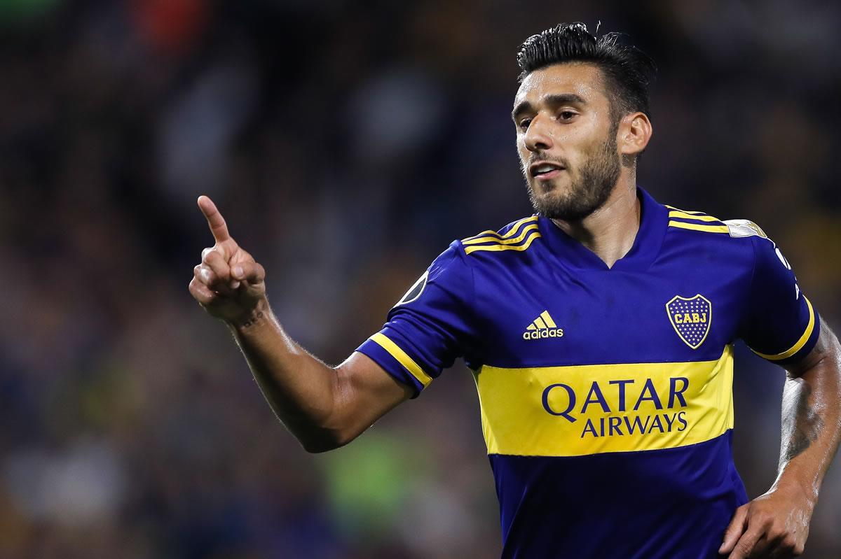 Una ex de Mayweather publica el chat privado con un futbolista de Boca Juniors que intentó conquistarla