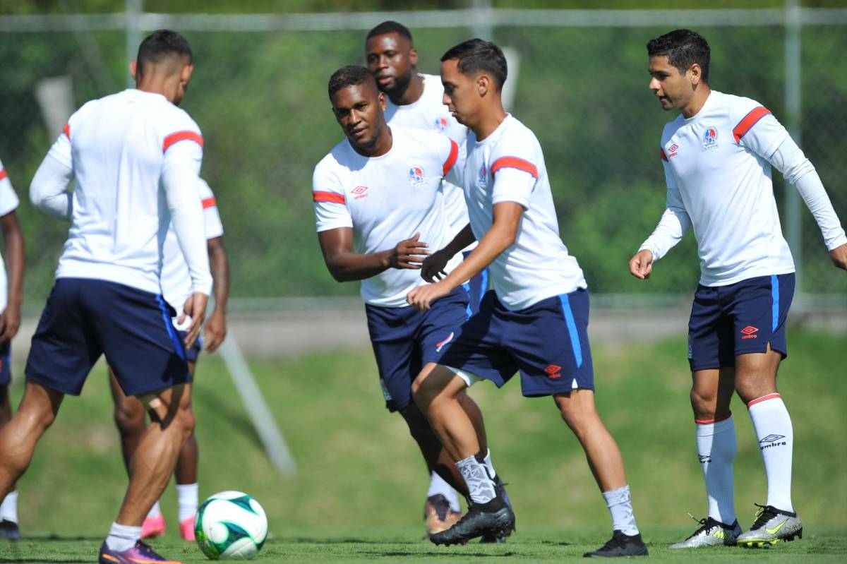 Patón Mejía llegó a despedirse: Así fue el entrenamiento del Olimpia sin una de sus figuras, ¿Qué hizo Troglio?