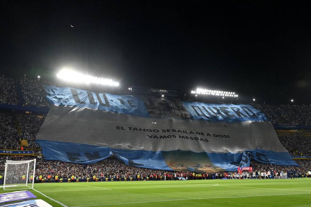 La bronca de Messi ante Uruguay, lo que dijo Ugarte a De Paul y el beso a Luis Suárez tras la victoria ante Argentina