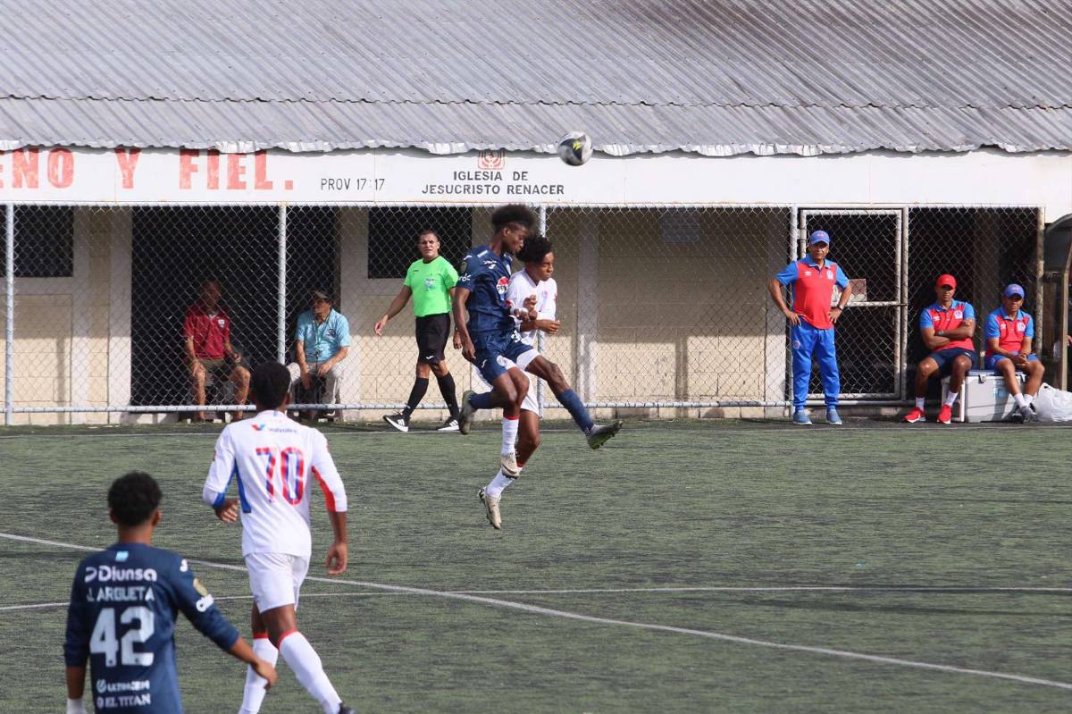 Goles, sorpresas e invitados: así se vivió el primer pulso de la gran final del torneo de reservas entre Motagua y Olimpia