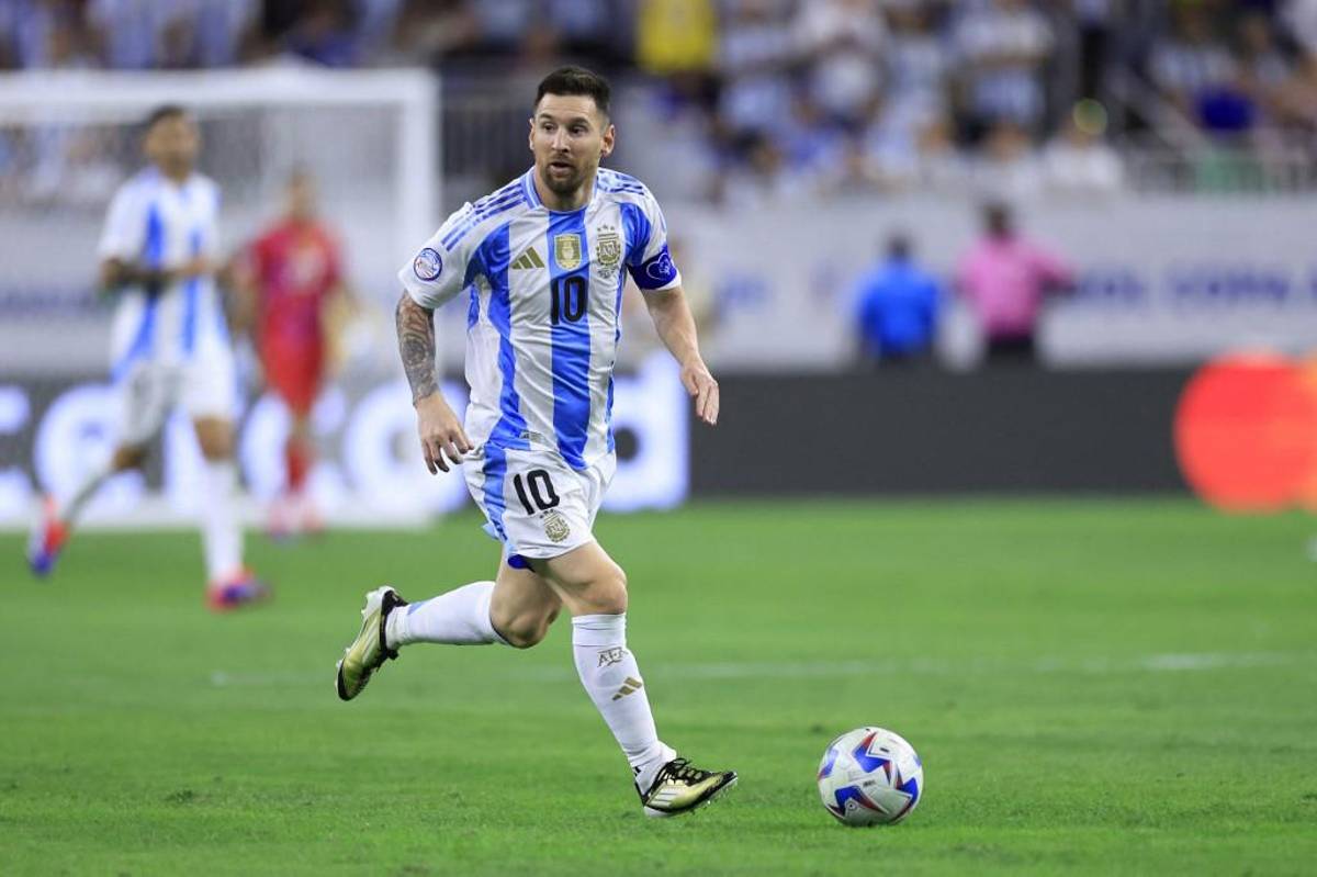 Copa América 2024: Messi falló penal, el show del Dibu Martínez y así festejó Argentina el sufrido pase a semifinales