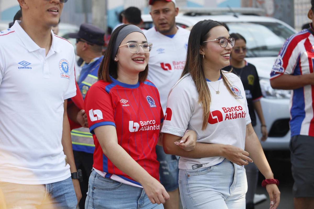 ¡Robaron suspiros! Las hermosas mujeres que enamoraron en la final Olimpia - Marathón en Tegucigalpa (FOTOS)