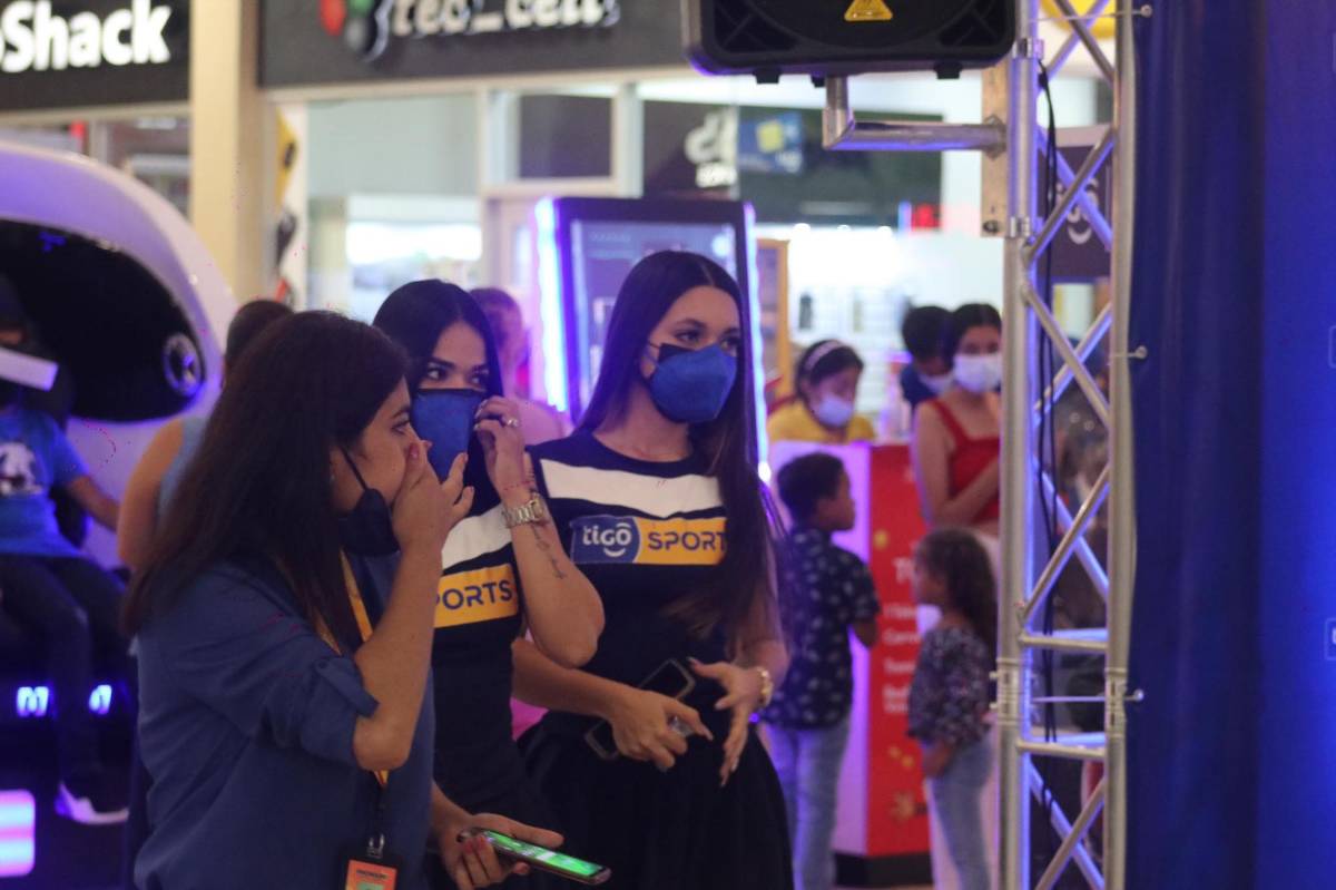 Premios, novedades, y bellas modelos en la presentación del nuevo uniforme del Vida en La Ceiba