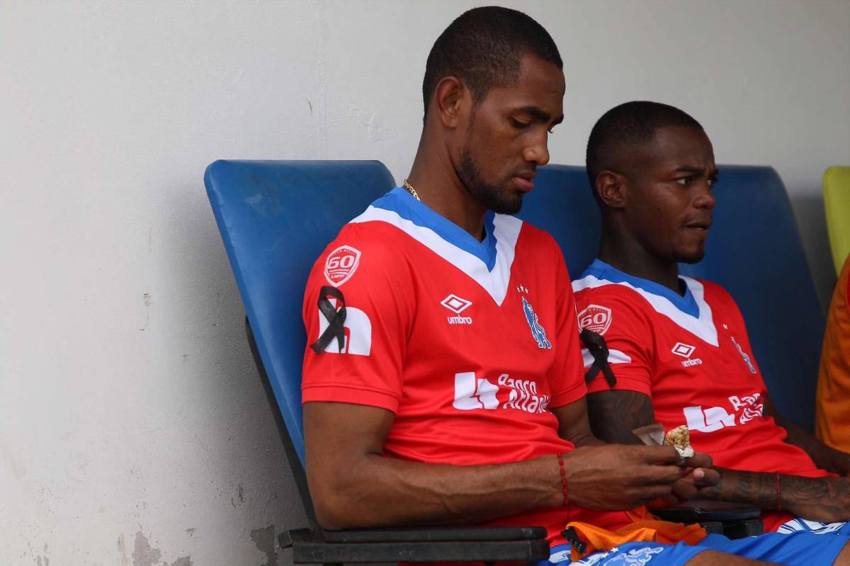 Demetri Gordon en sus corazones: Lo que hizo el Olimpia en sus redes sociales y el tremendo gesto de Arboleda