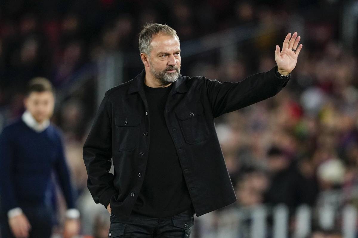 Flick sacude al Barcelona y amenaza a Laporta con no renovar: las exigencias que pone Hansi para seguir al mando