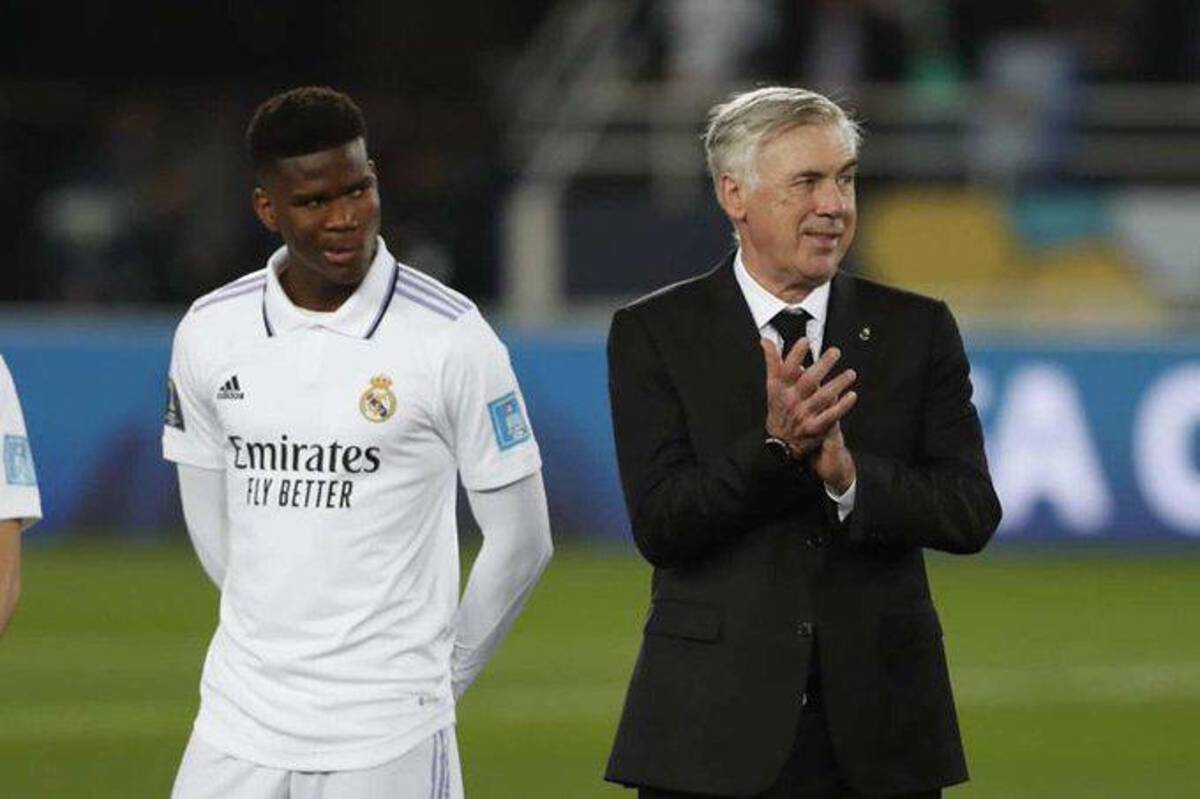 El inesperado delantero que fue ofrecido a Real Madrid, Mbappé toma decisión final y la décima salida de Barcelona