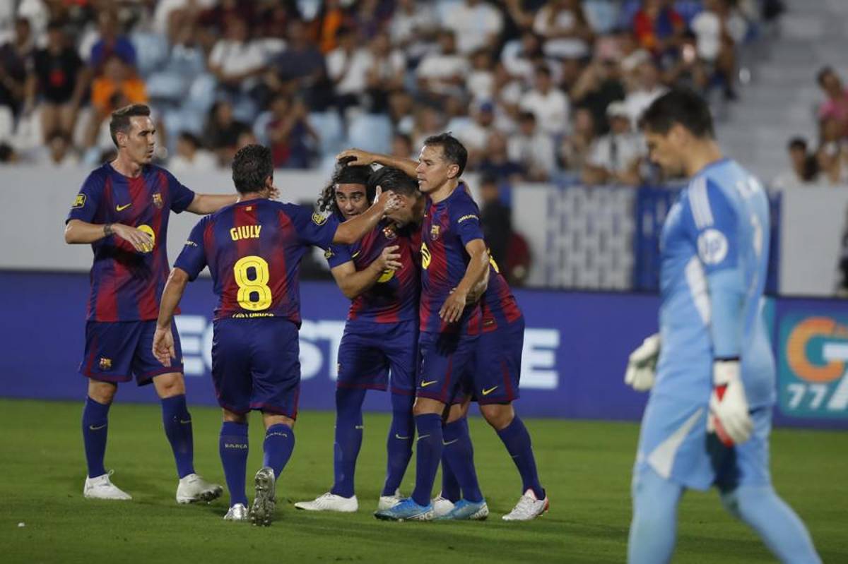 Así se vivió el partido de leyendas de Barcelona y Real Madrid en El Salvador: Yo pensé que estaba en Brasil