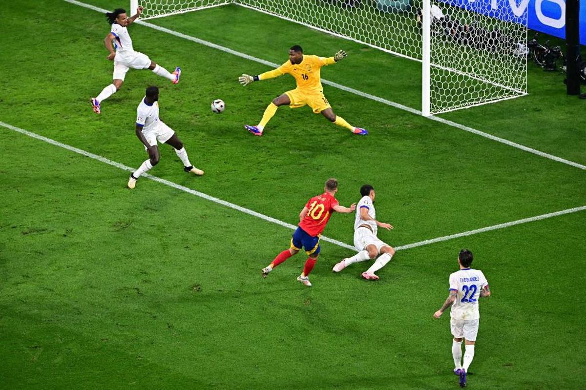 La venganza de Yamal, gesto perdedor de Mbappé a España por la final; bronca entre Cucurella y Dembélé en la Euro 2024