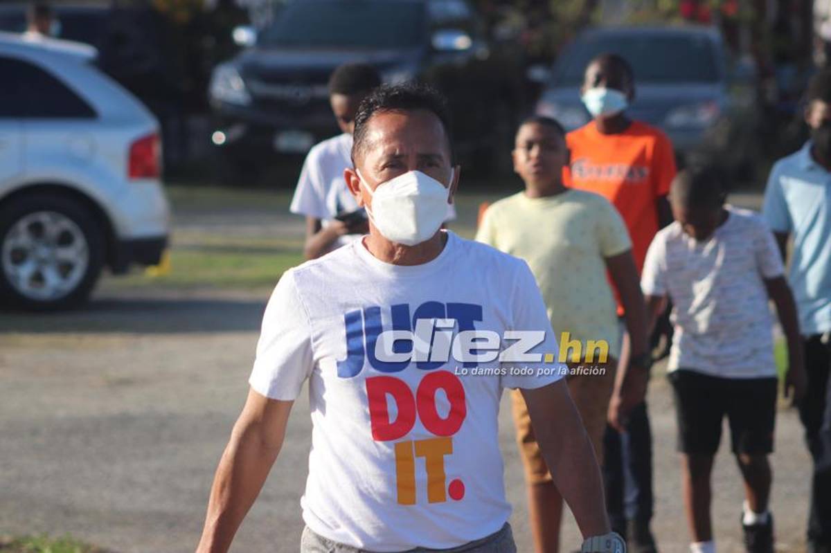 ¡Looks y el lujoso regalo de Romell Quioto a su mamá! Las imágenes del partido benéfico en el complejo Wilson Palacios