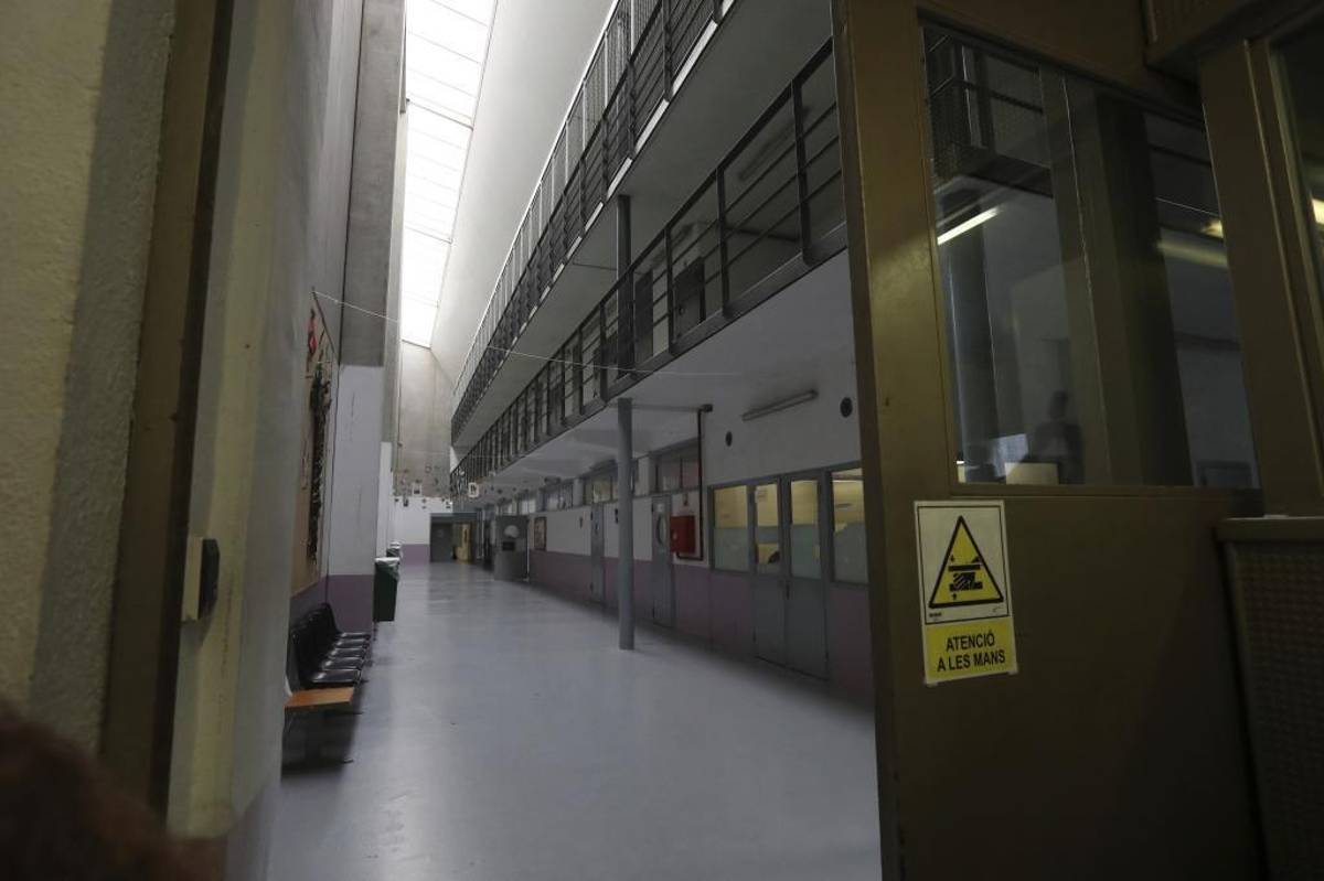 Así es la cárcel donde está detenido Dani Alves y el inusual motivo por el que no hizo la llamada a la que tenía derecho