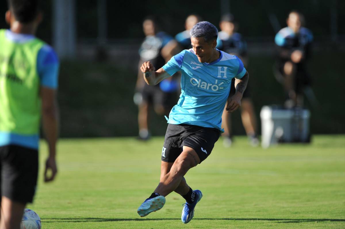 FOTOS: Rueda se olvida de Quioto y pone a trabajar a los legionarios de Honduras; ‘invitados’ en el entreno