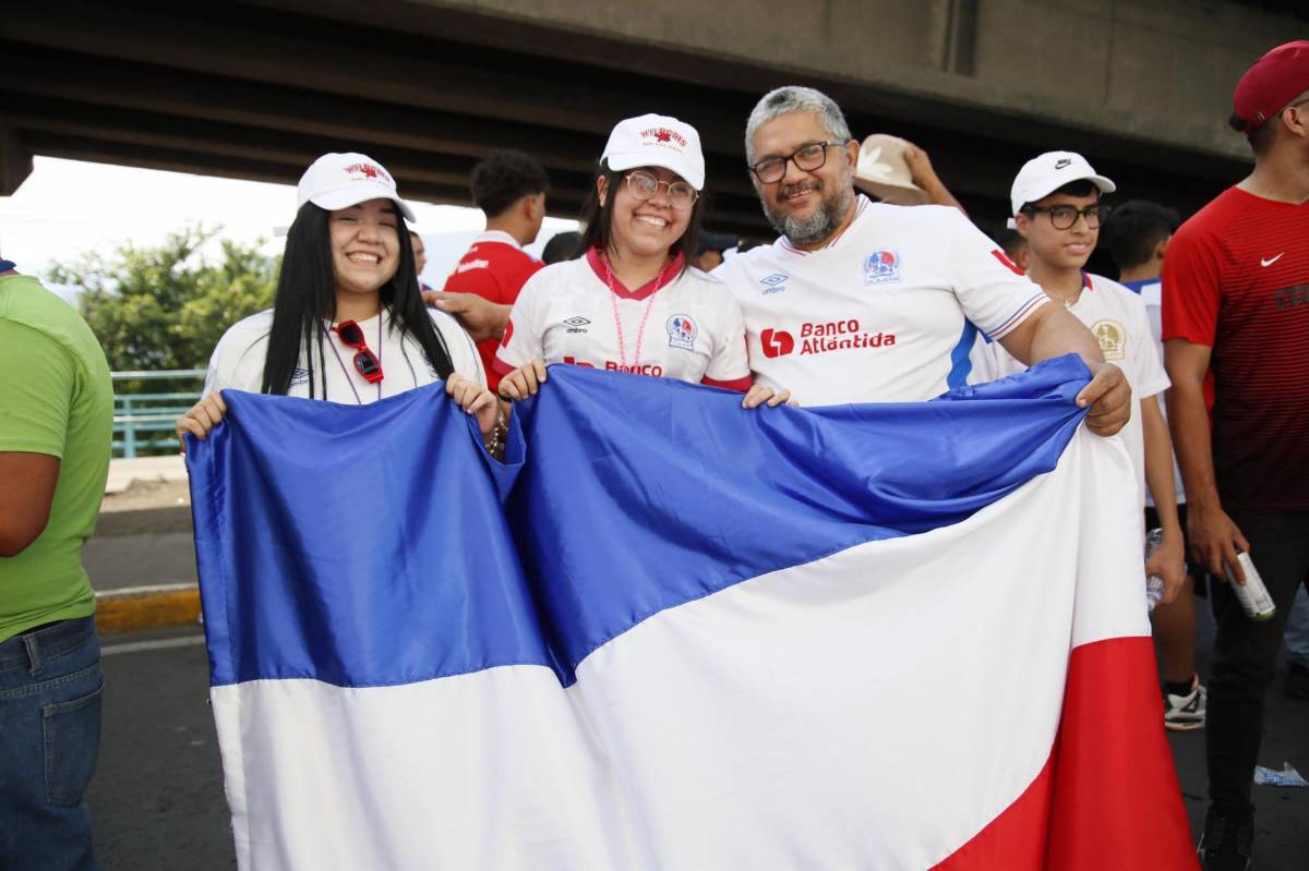 ¡Robaron suspiros! Las hermosas mujeres que enamoraron en la final Olimpia - Marathón en Tegucigalpa (FOTOS)