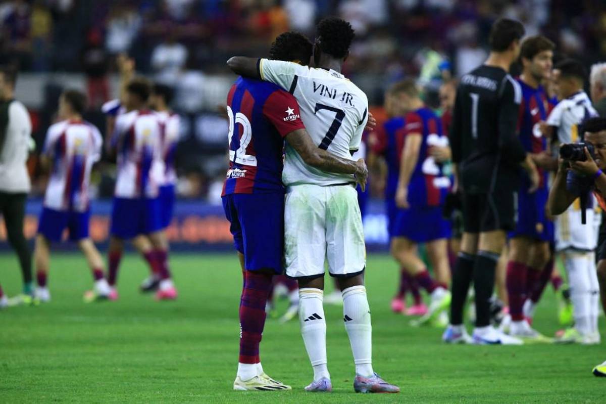 La agresión de Araújo a Vinicius, las cuatro víctimas del Clásico y la frustración de Ancelotti tras ser goleado por Barcelona