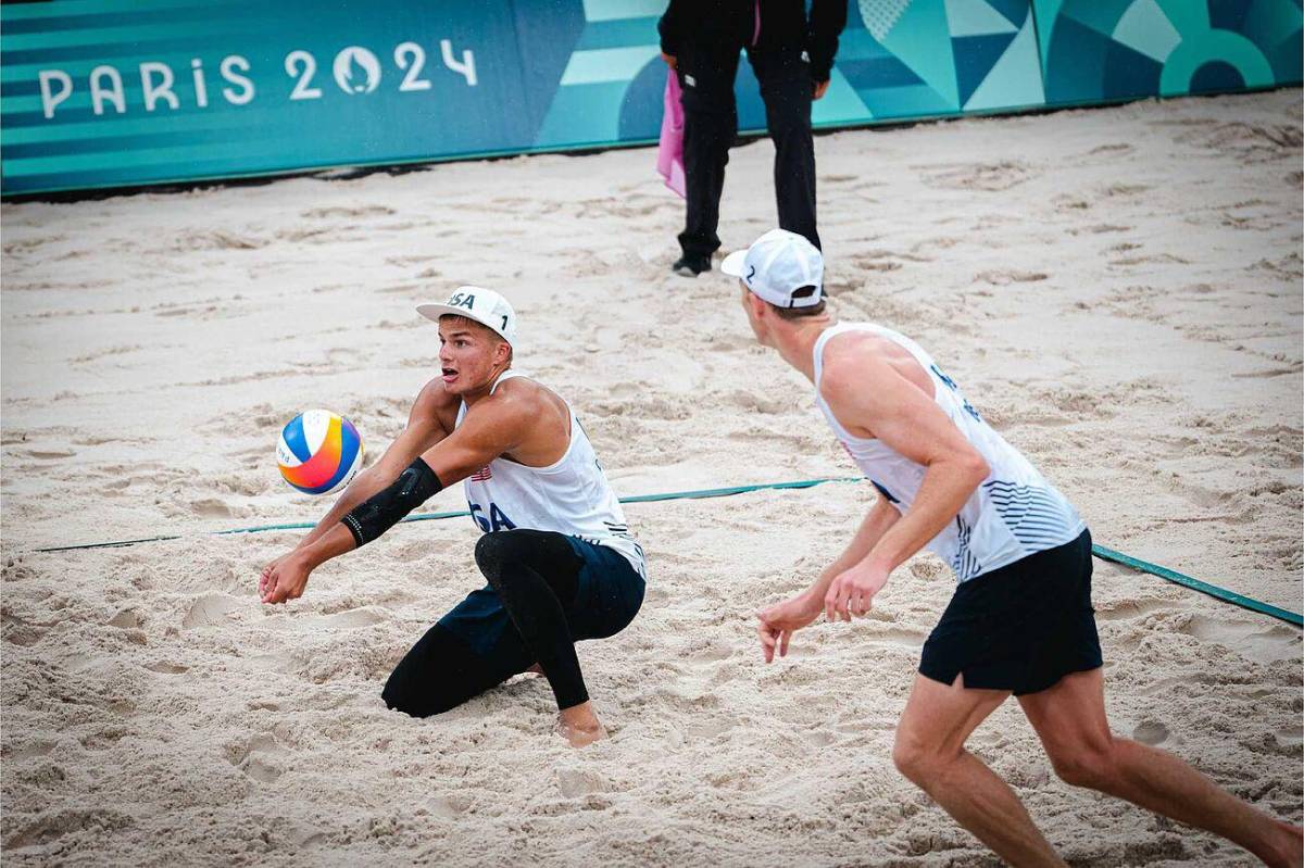 El llamativo contraste de la vestimenta en el voleibol de playa en los Juegos Olímpicos París 2024