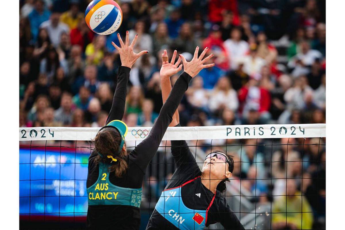 El llamativo contraste de la vestimenta en el voleibol de playa en los Juegos Olímpicos París 2024