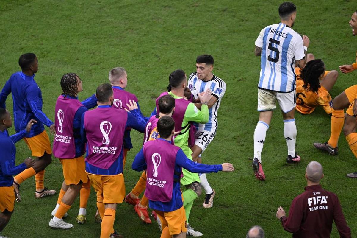 FOTOS: el desafiante festejo de Messi tras su récord, Antonella la goza en el palco, tremendo zafarrancho y Argentina explota