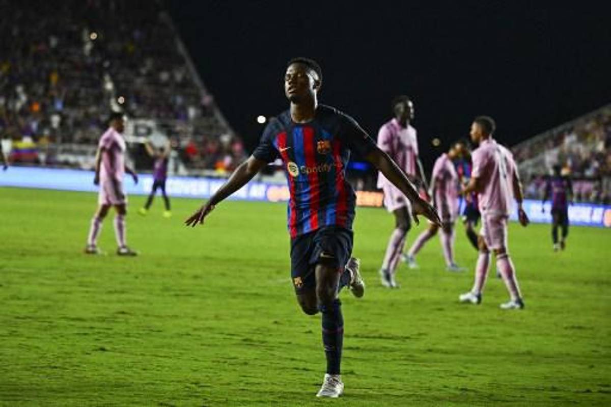 Un invitado de lujo, la fiesta con Raphinha y el look de Laporta: Así fue el estreno del Barca en su gira por Estados Unidos