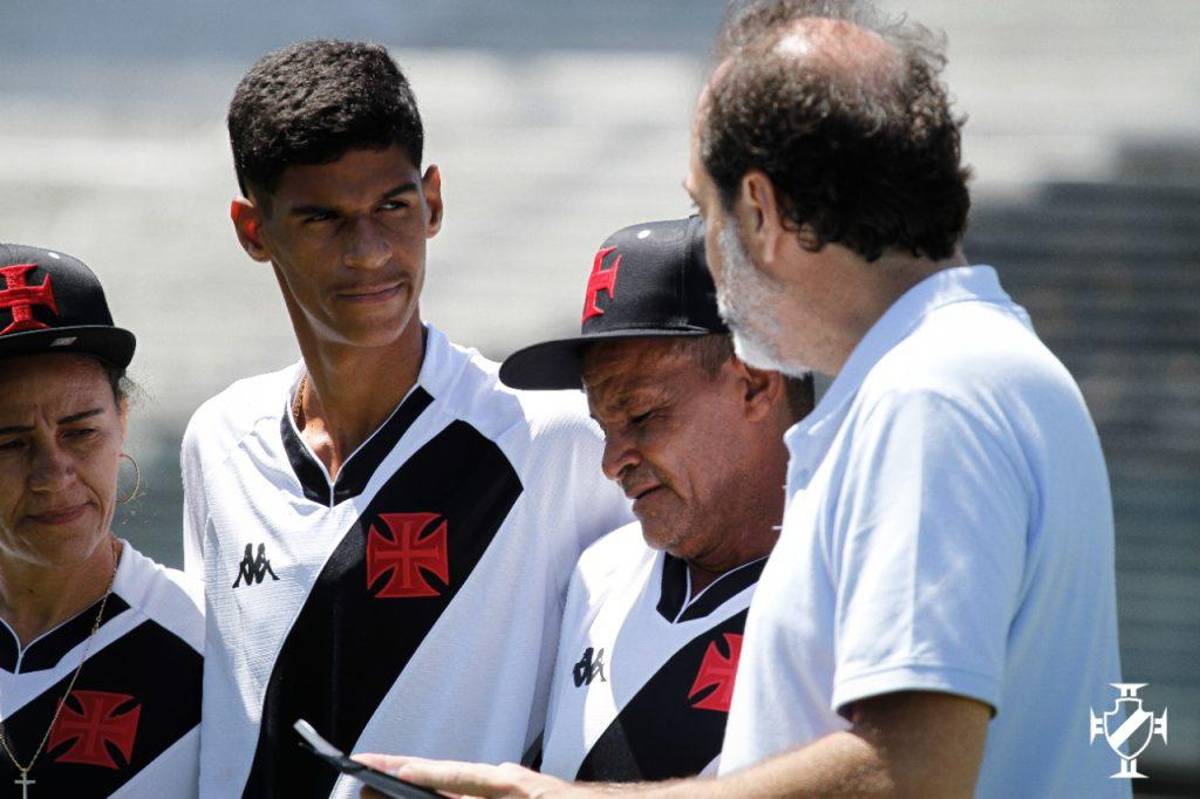 Se inspiró en Cristiano Ronaldo y Ronaldinho lo premió: ¿Quién es Luva de Pedreiro? El joven sensación en el mundo del fútbol y TikTok