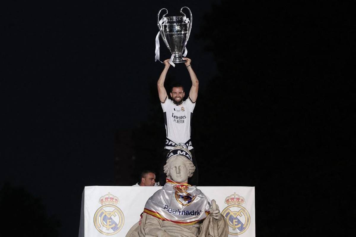Real Madrid montó un fiestón en Cibeles: el puro de Ancelotti, Camavinga lidera los bailes y la despedida de Kroos