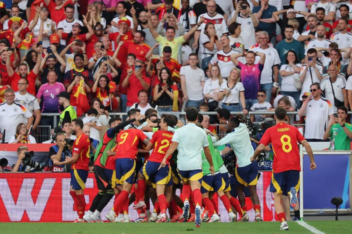 Kroos se cargó a Pedri en su último partido: duras imágenes de la eliminación de Alemania ante España en la Eurocopa