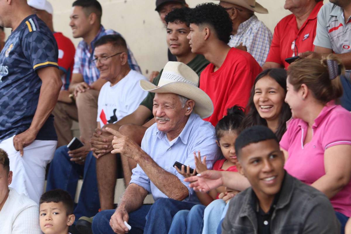 Goles, sorpresas e invitados: así se vivió el primer pulso de la gran final del torneo de reservas entre Motagua y Olimpia