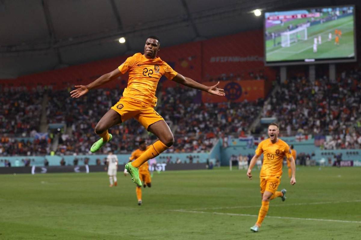 Jugó contra el país que nació y perdió; la emotiva dedicatoria y la tristeza de EEUU al ser eliminado por Países Bajos del Mundial