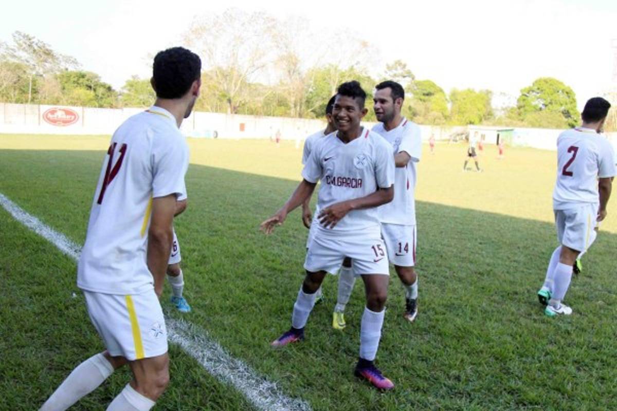 ¡AMBIENTAZO! La multitud que acompaña a los equipos en el Ascenso