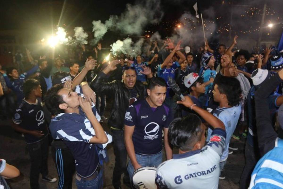 VIDEO: El espectacular recibimiento a Motagua en el Nacional