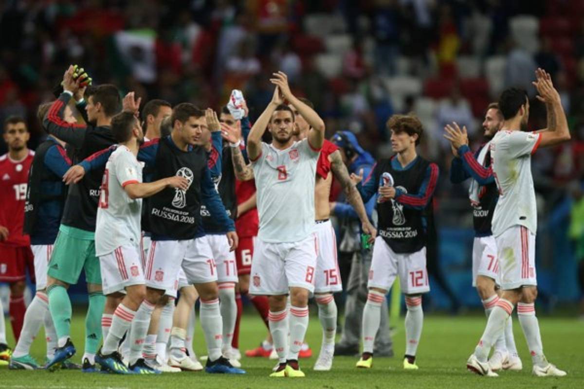 CURIOSAS: ¿Hierro emulando a Löw? Los tatuajes de Sergio Ramos y su gesto con Piqué