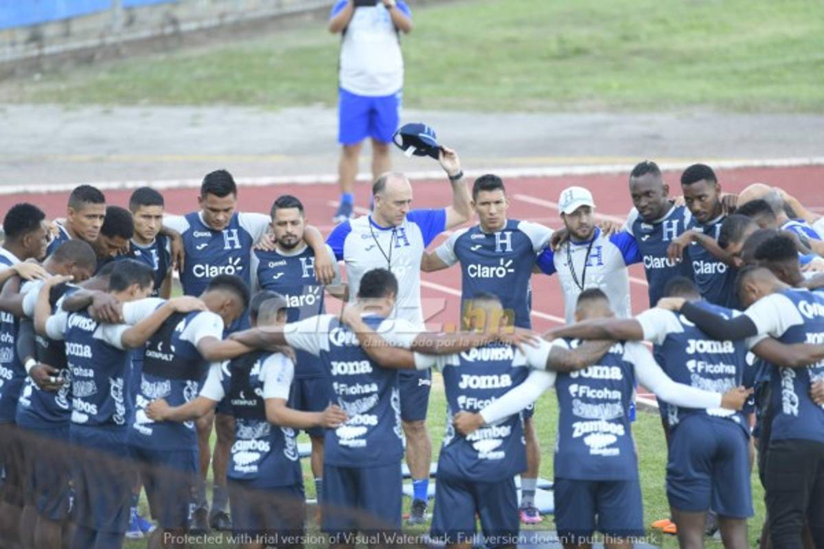 FOTOS: !Se completó la Selección de Honduras y Coito ya trabaja la táctica!