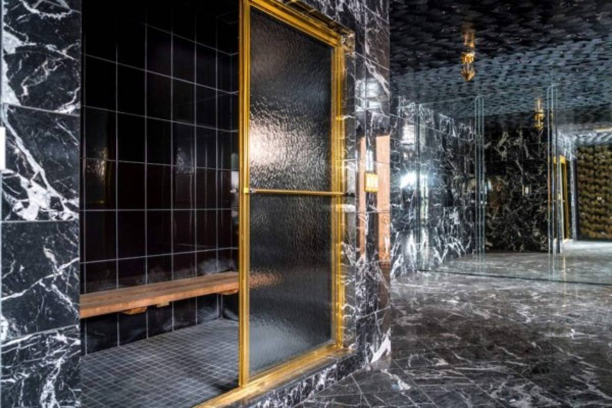 Así luce la impresionante mansión abandonada de Mike Tyson