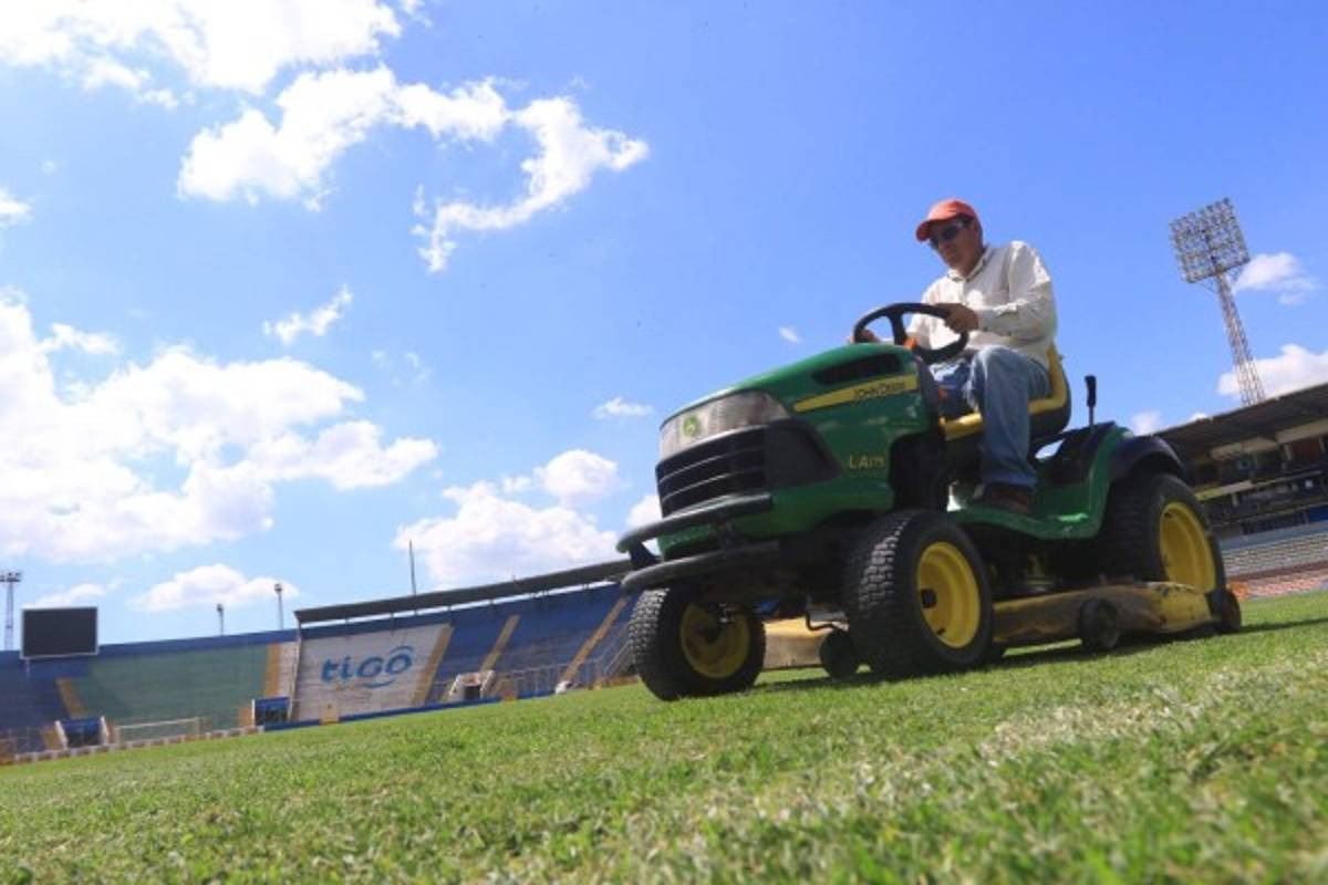 Una belleza: Camerinos, pasillos, cámaras ¡la intimidad del estadio Nacional de Tegucigalpa!