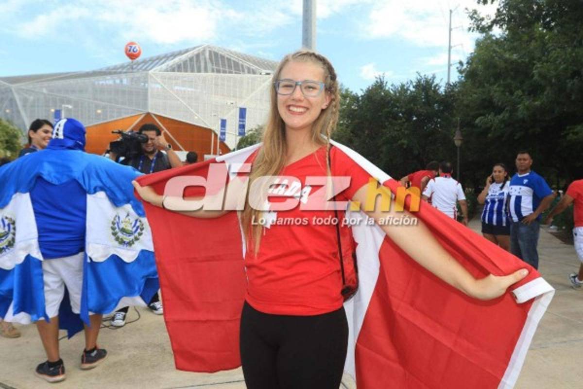 ¡Bellezas! Hondureñas y ticas se toman el BBVA Compass de Houston  