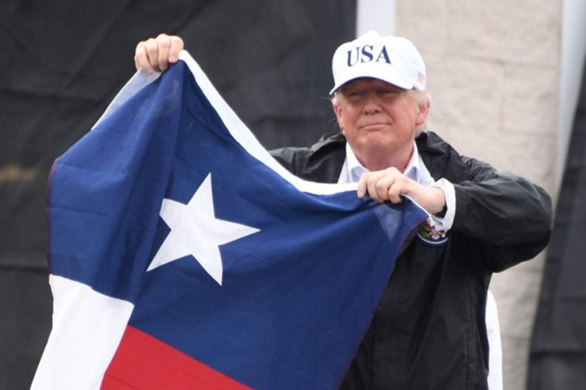 INFORME ESPECIAL: Continúan los desastres del huracán Harvey; Trump ya está en Texas