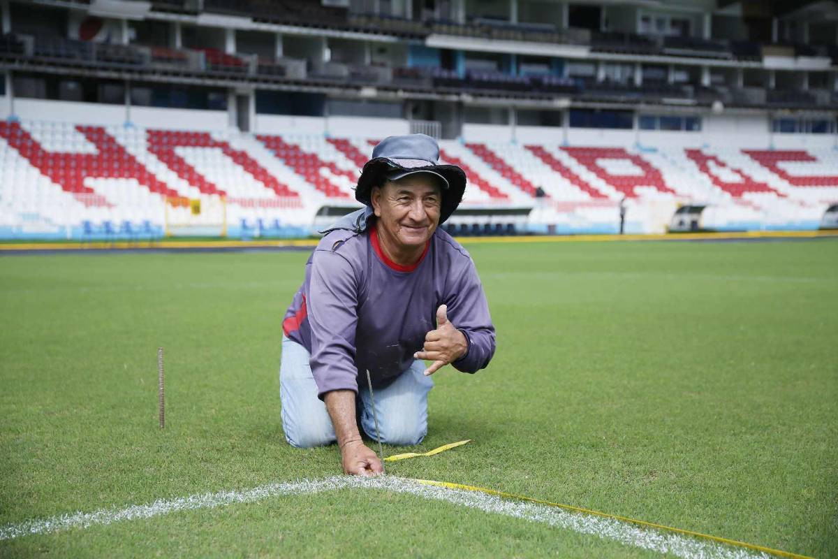 Así embellecen el Estadio Nacional para el Honduras - México: mantenimiento especial y los cambios en la cancha