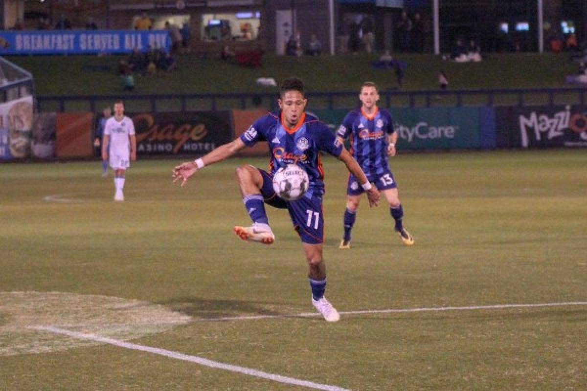 ¡La otra cara del fútbol! Jugadores hondureños que se ganan la vida fuera de las canchas