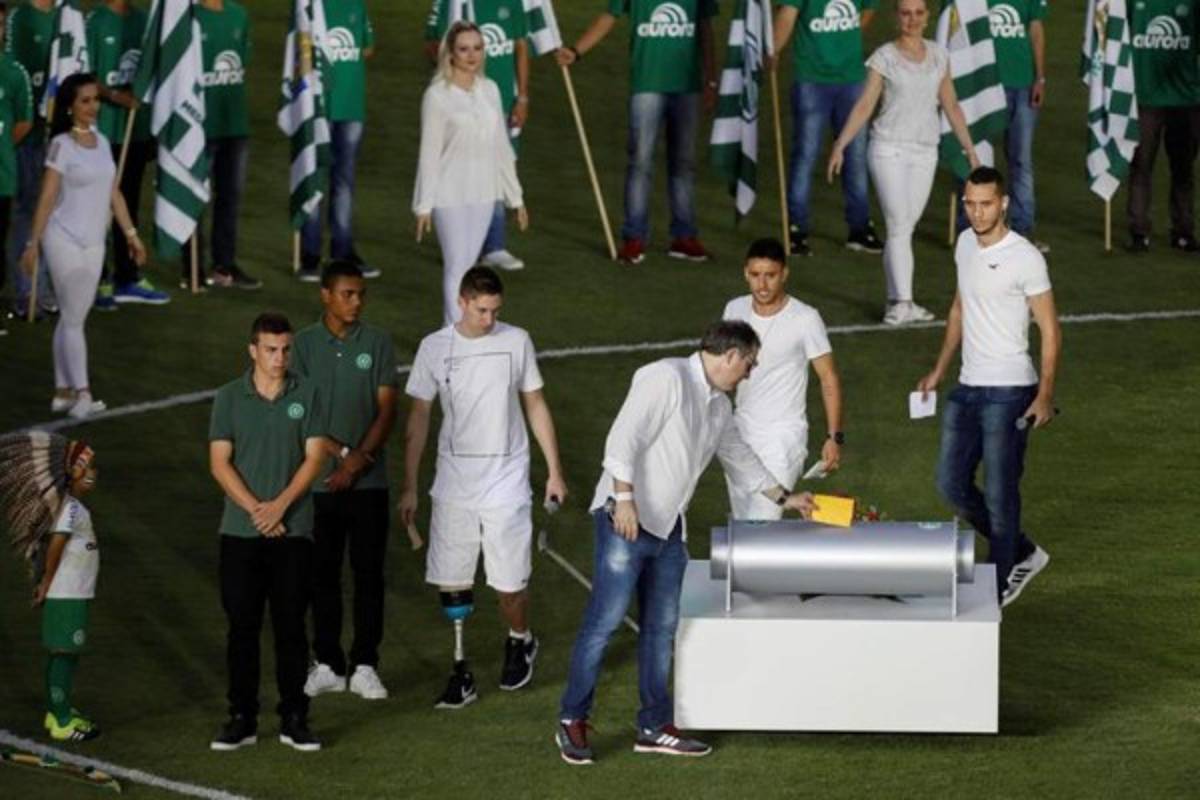 El Chapecoense vibró con sus 'hermanos' de Colombia en la final esperada