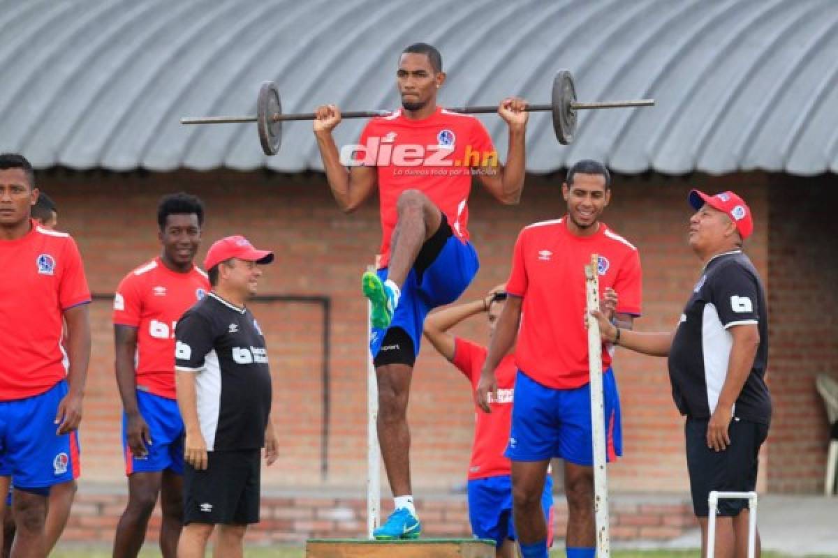 Emotivo recibimiento a Edrick Menjívar, Bengtson se reintegra y Beckeles trabaja a tope