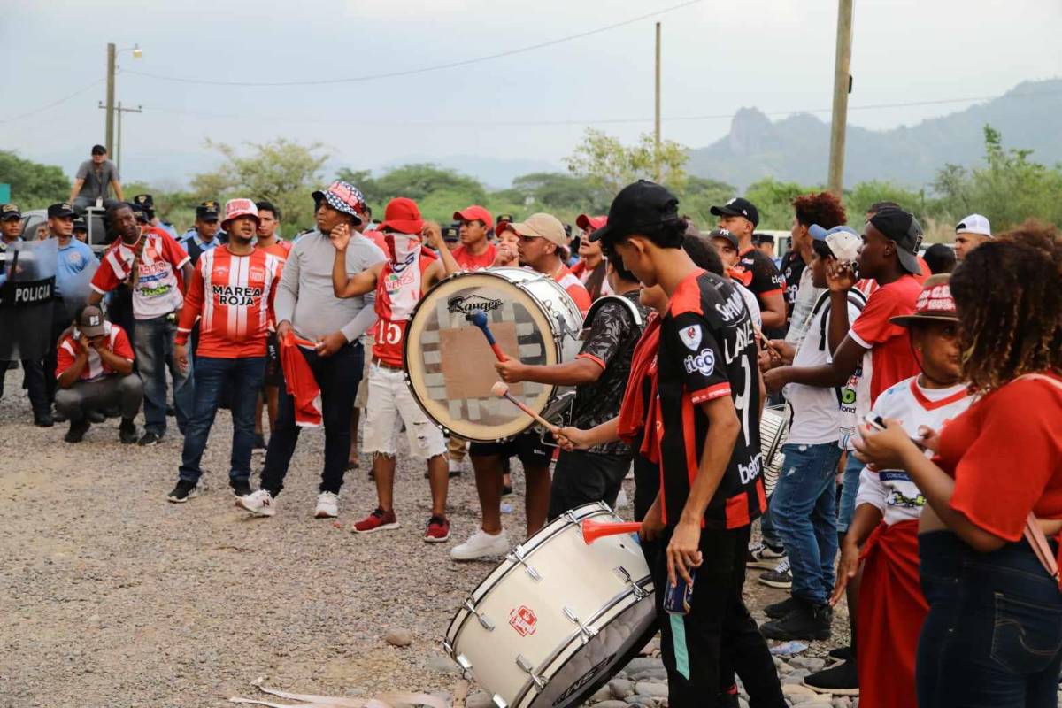 Vida desciende: ‘Chilo’ se derrumba, el llanto inquebrantable de Canales y el jugador que se escondió atrás de la meta para llorar