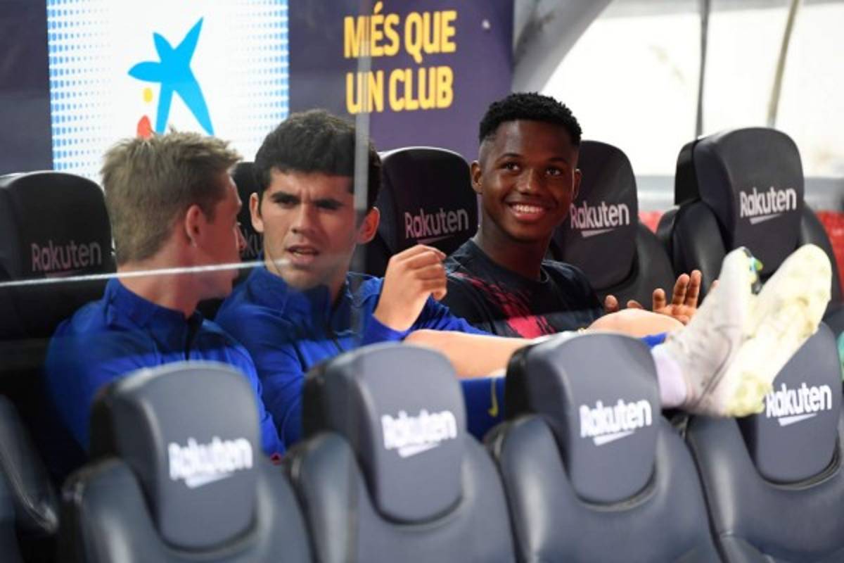 No viste en TV: La hermosa chica en las gradas, el dolor de Messi y así lo vivió Arturo Vidal