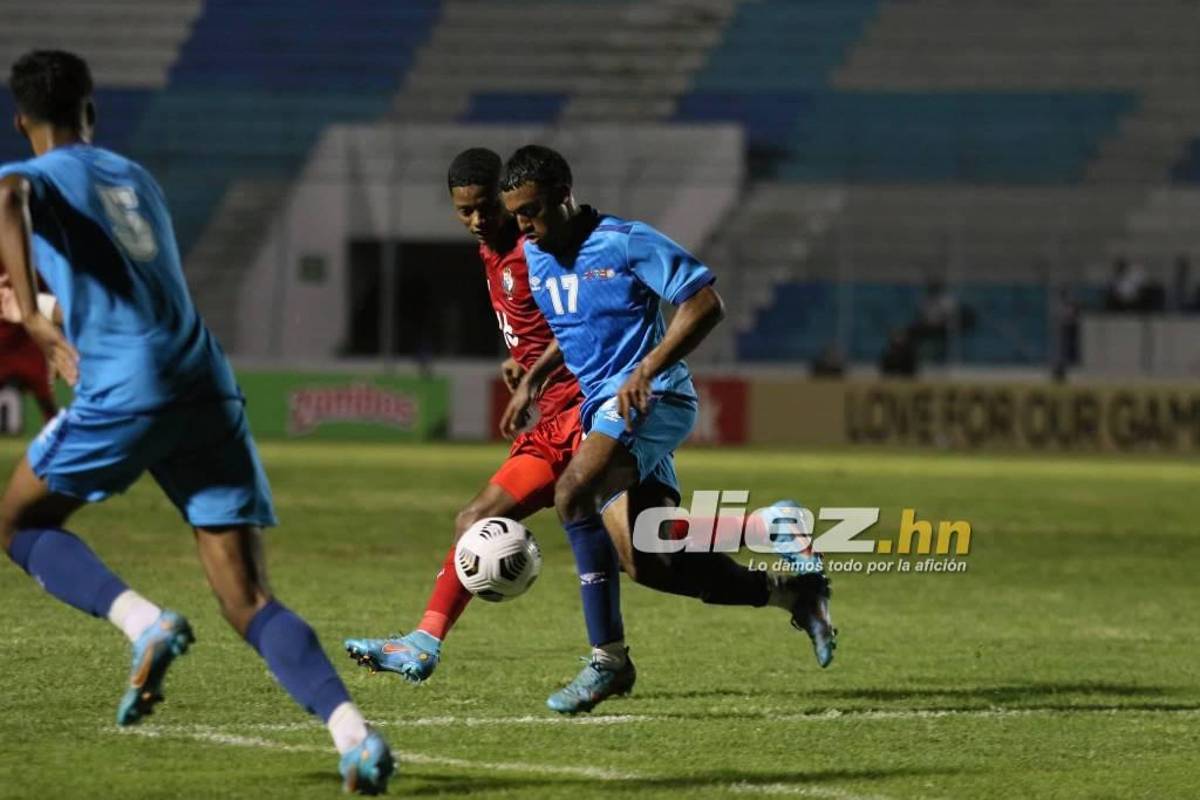 “Pónganla de delantera”, la guapa fisioterapeuta que se robó el “show” en el duelo entre Panamá y Aruba en el Nacional