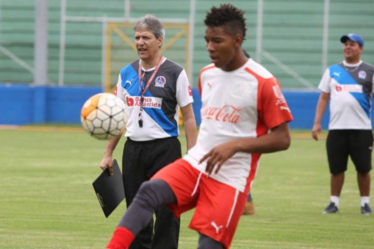 Las mejores imágenes del arranque de la era Restrepo en Olimpia