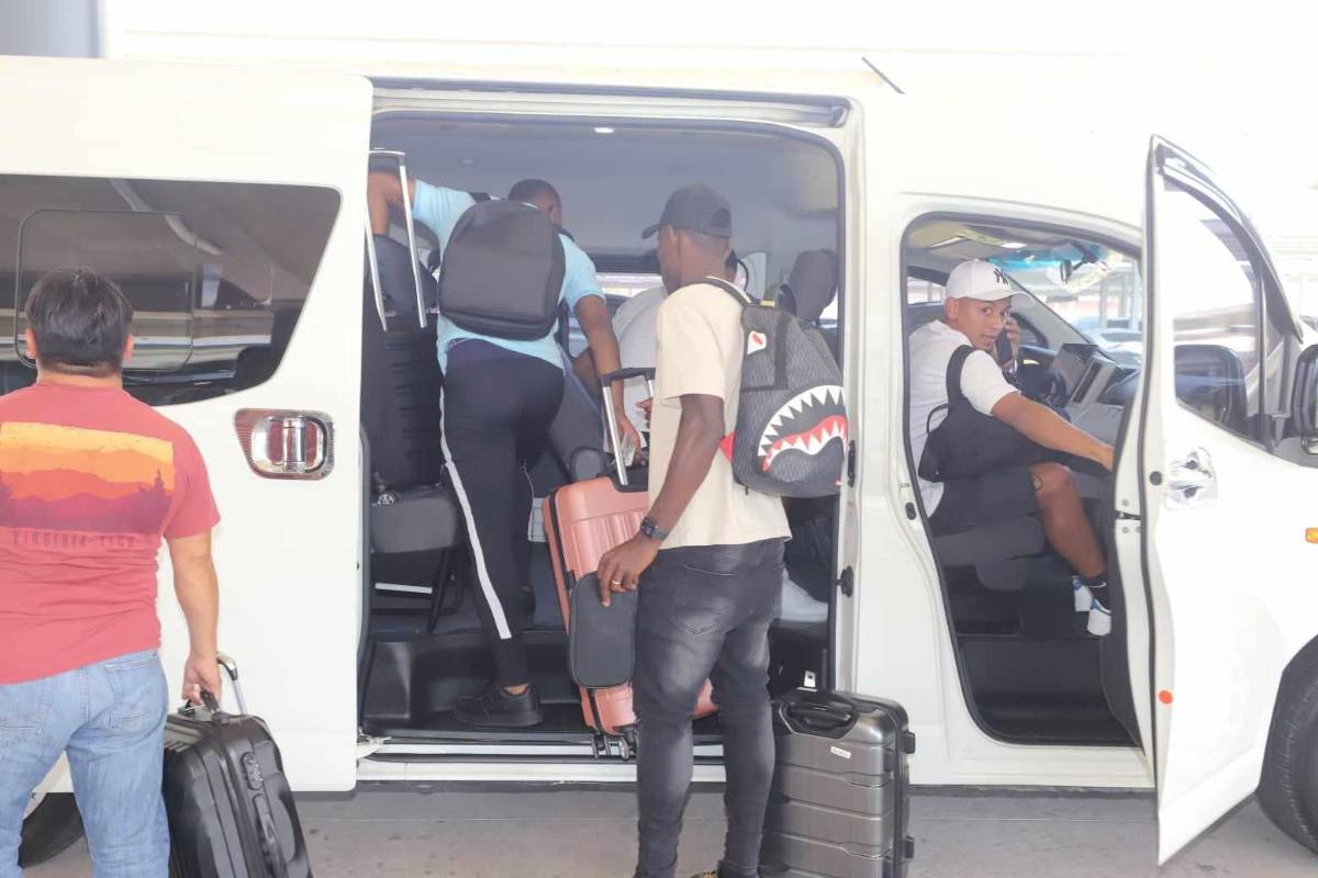 Rougier el más asediado, el percance de Edwin Rodríguez, el tierno momento de Najar y, ¿qué buscaba Marcelo Santos?