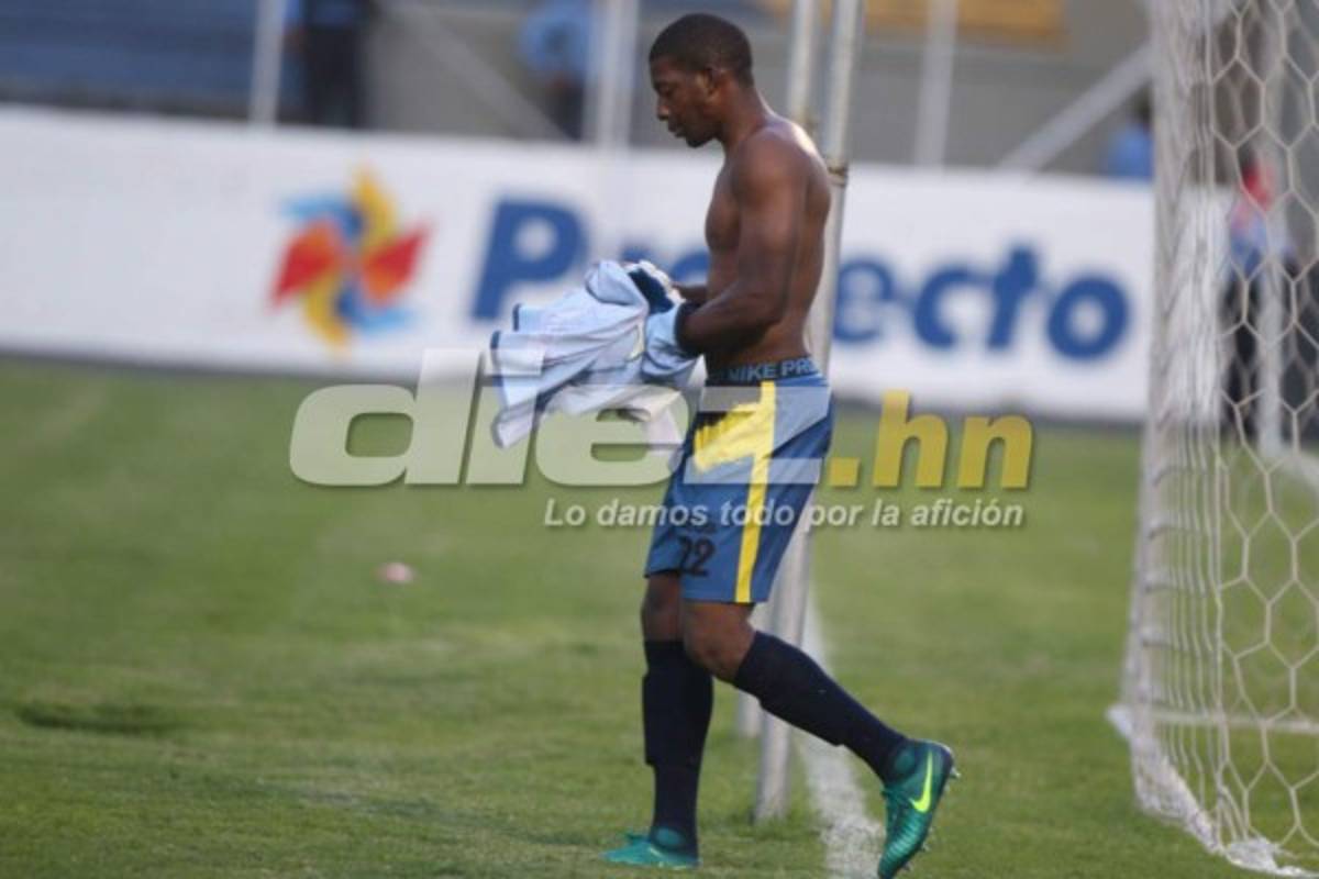 ¡NO VISTE EN TV! La obscena celebración y la belleza femenina en el estadio