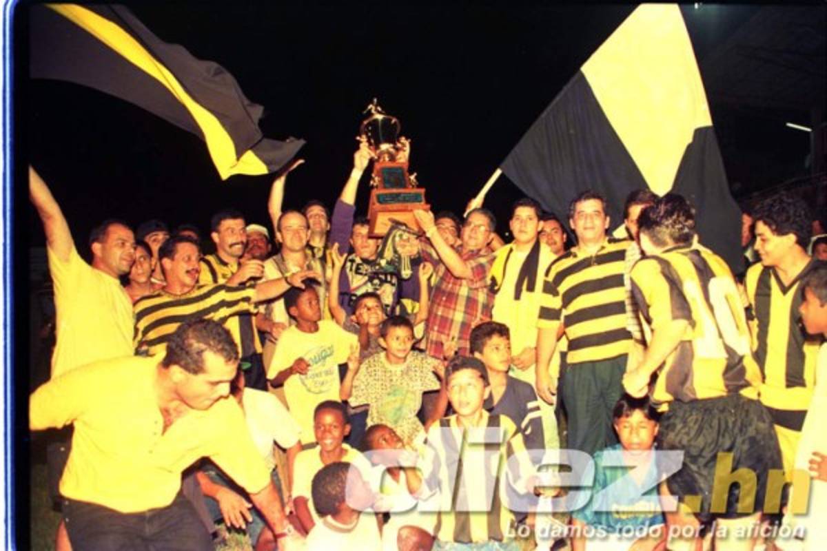 Las mejores fotos de los 87 años de historia del Real España  