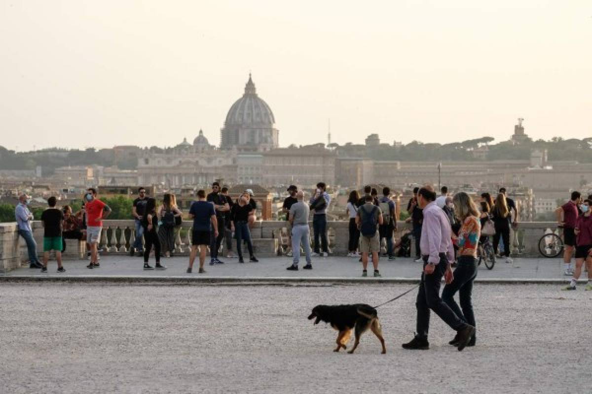 Italia reabre comercios y de a poco vuelve a la normalidad a pesar del coronavirus